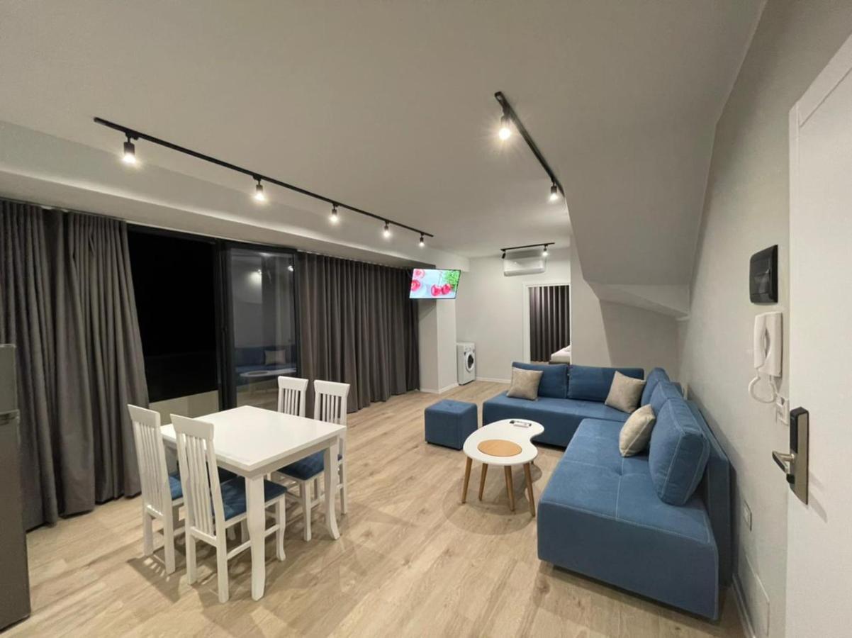 Sunny Hill Residence Radhimë エクステリア 写真