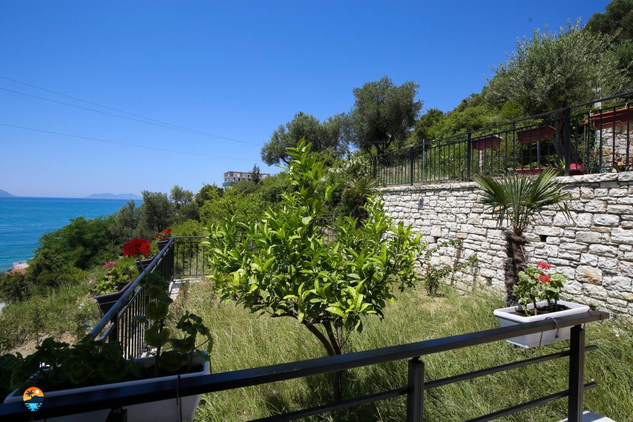 Sunny Hill Residence Radhimë エクステリア 写真