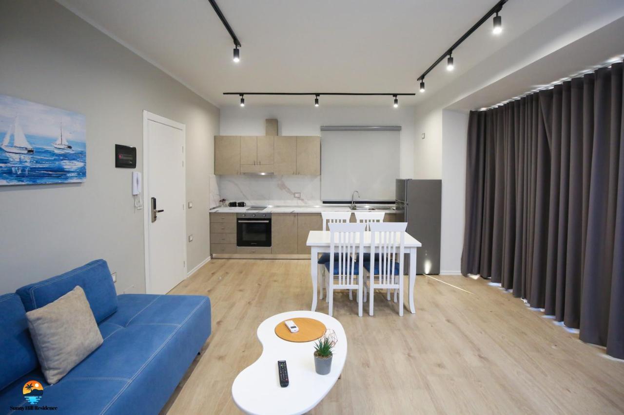 Sunny Hill Residence Radhimë エクステリア 写真